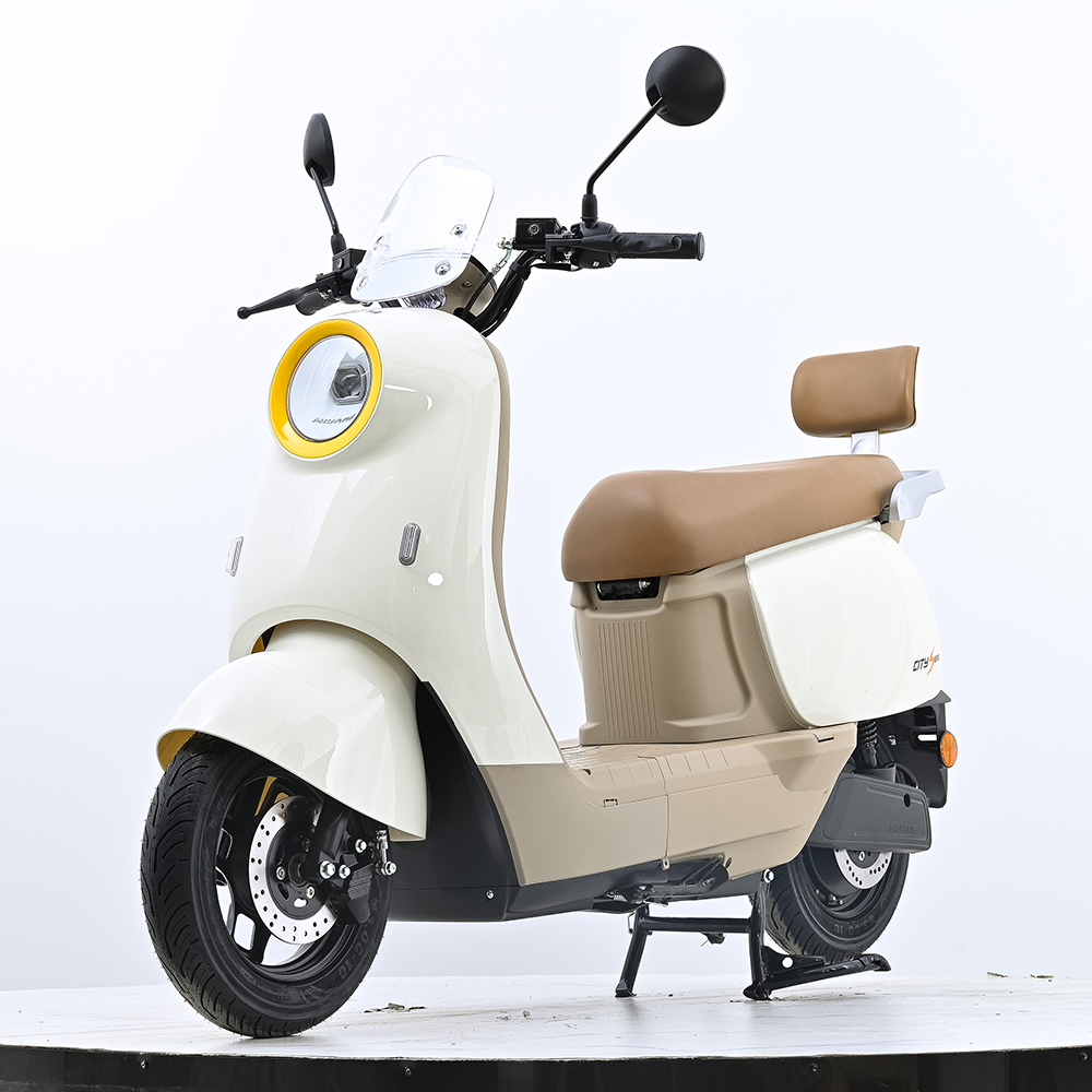 Q3 Electric Scooter 10 Inch, 48V/60V/72V 20AH Lead Acid/Lithium Battery E-Moped, 50-60km/h High Speed Motorcycle with Bluetooth, Reverse Function & Full LED Light